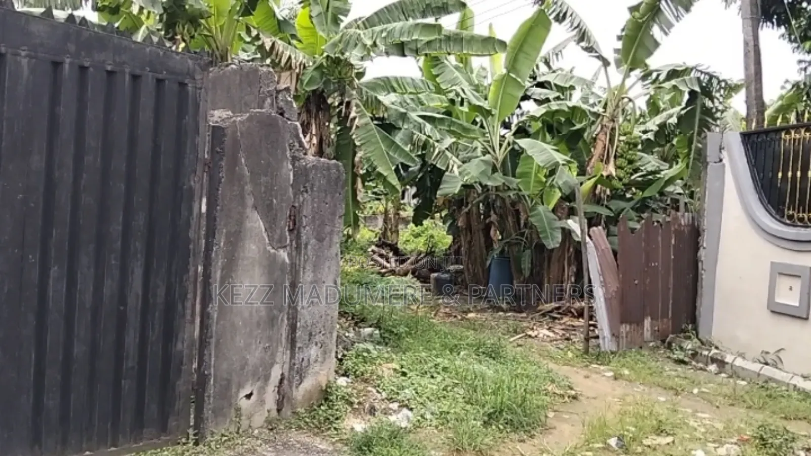 For Sale : Cofo 3 1⁄2 Plots, Gated Street Nta Road, Ph