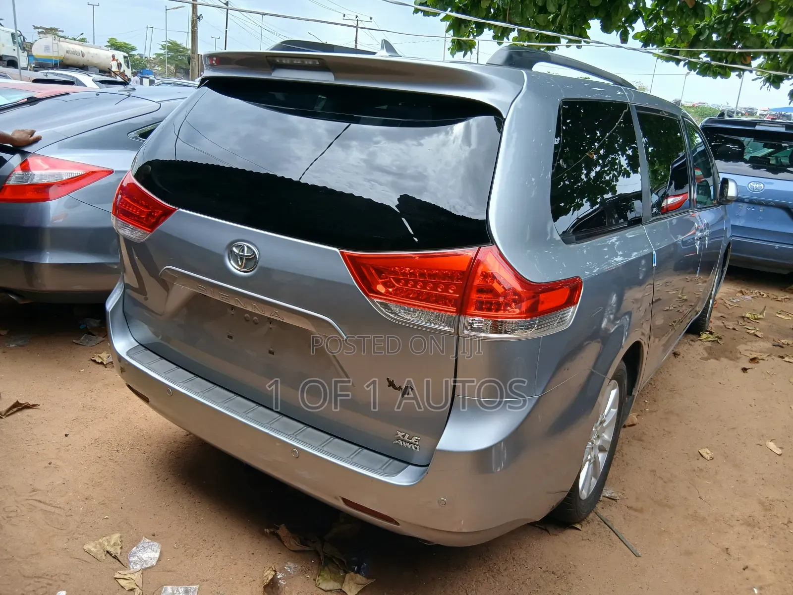 Toyota Sienna XLE 8 Passenger 2011 Gray