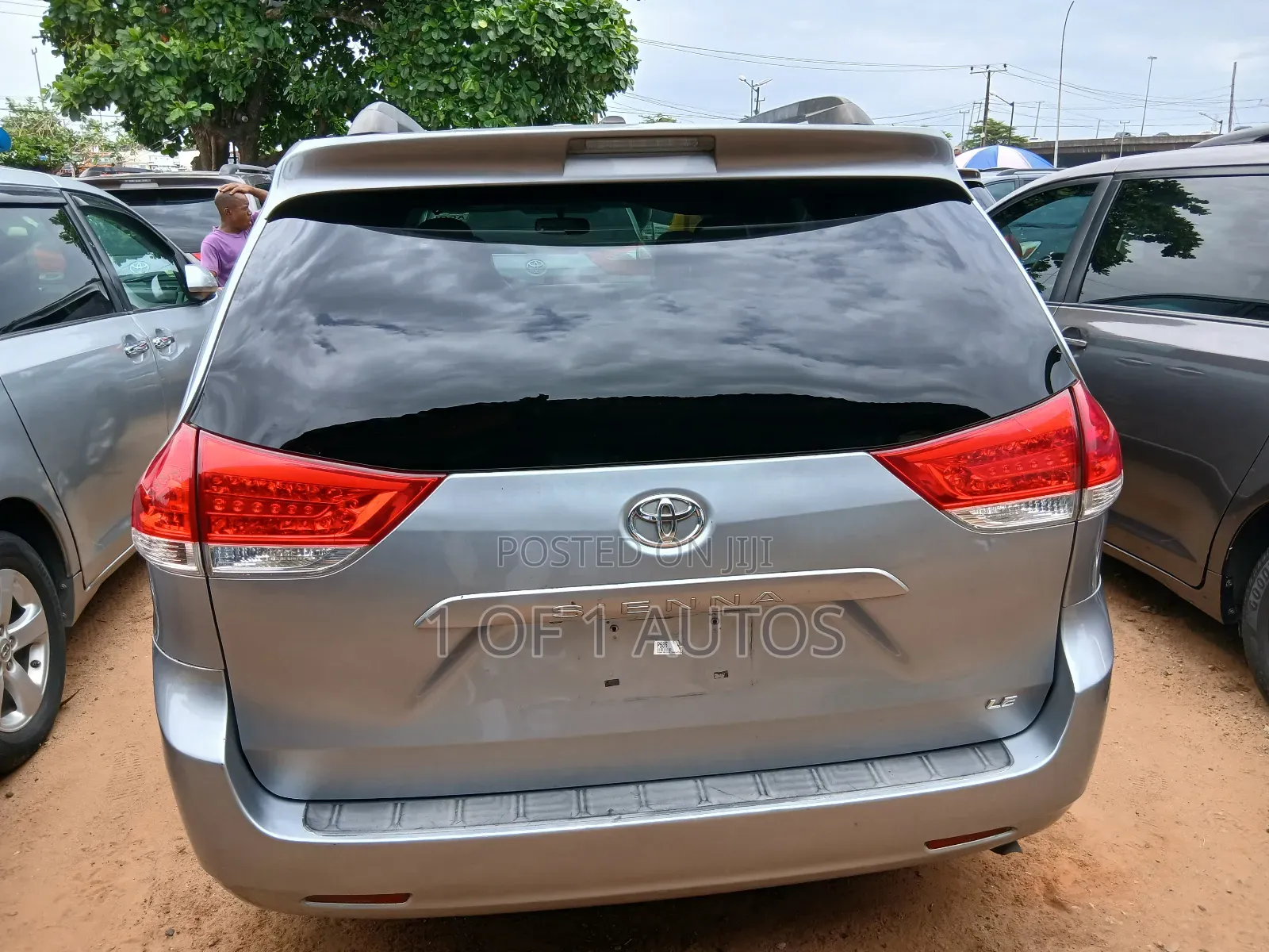 Toyota Sienna LE 7 Passenger 2011 Silver