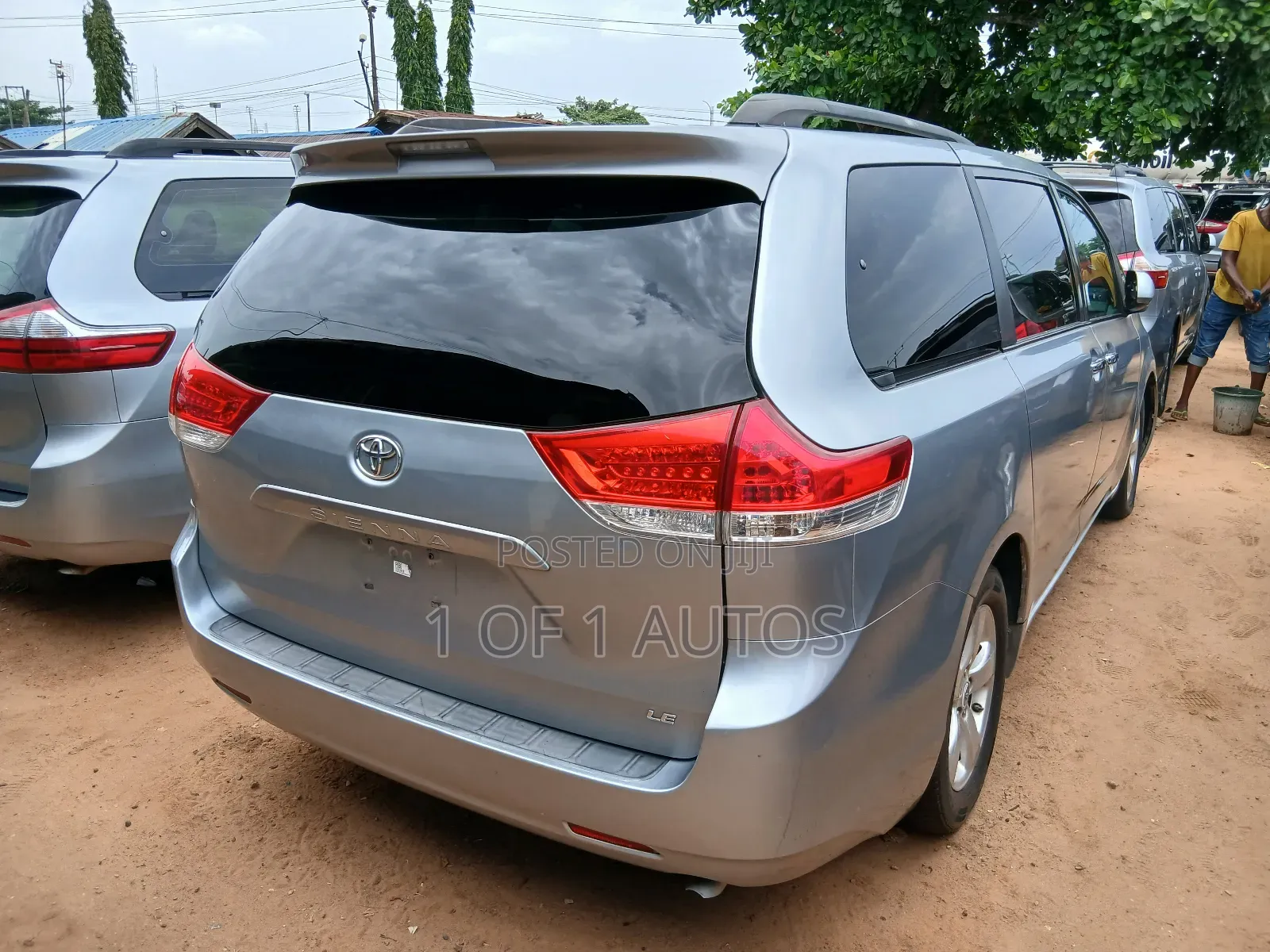 Toyota Sienna LE 7 Passenger 2011 Silver