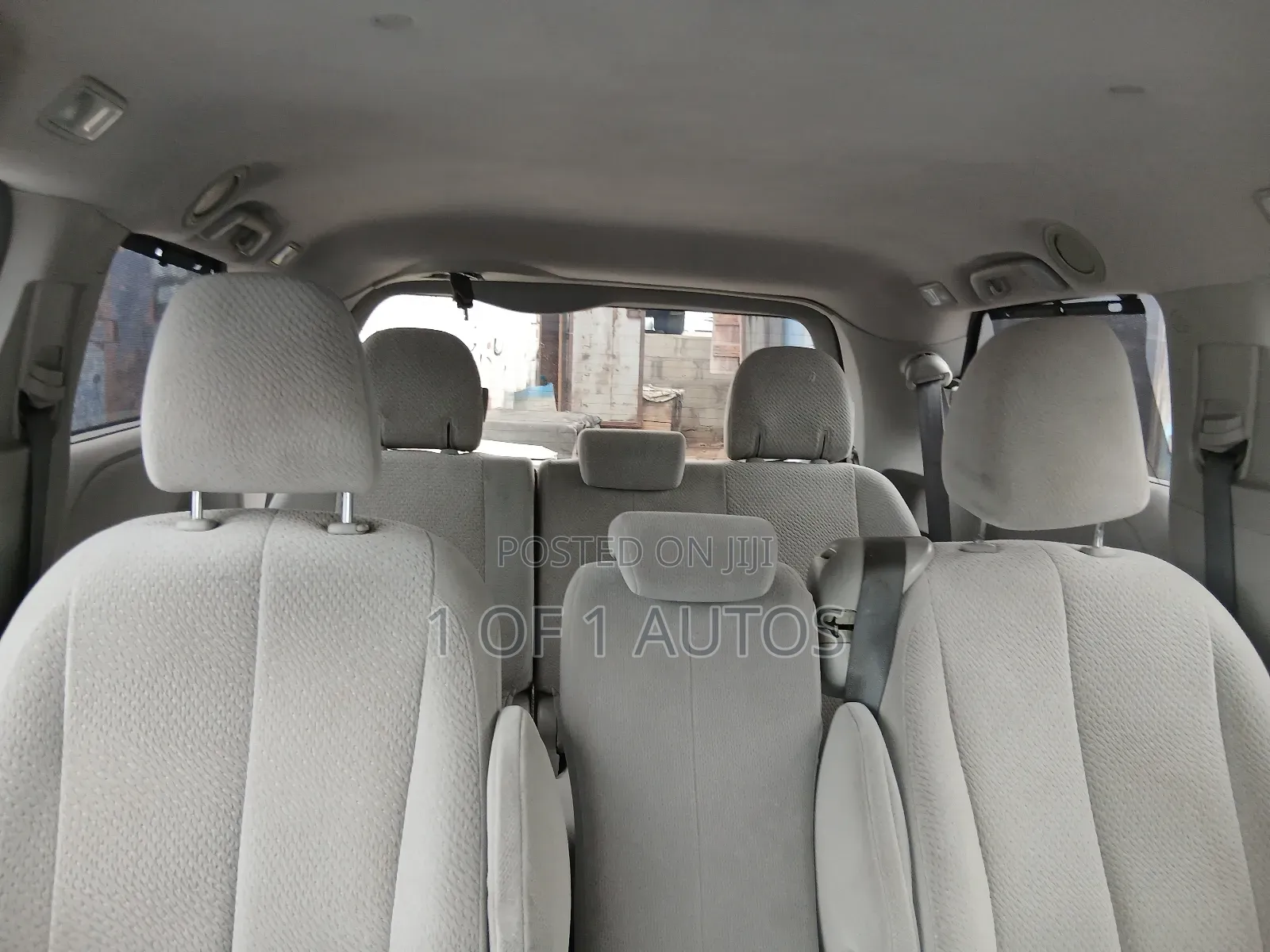 Toyota Sienna LE 8-Passenger 4dr Minivan (3.5L 6cyl 6A) 2014 Gray