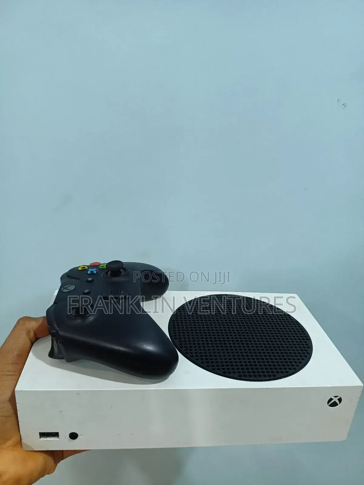 Uk Used Xbox Series S With Games and One Pad
