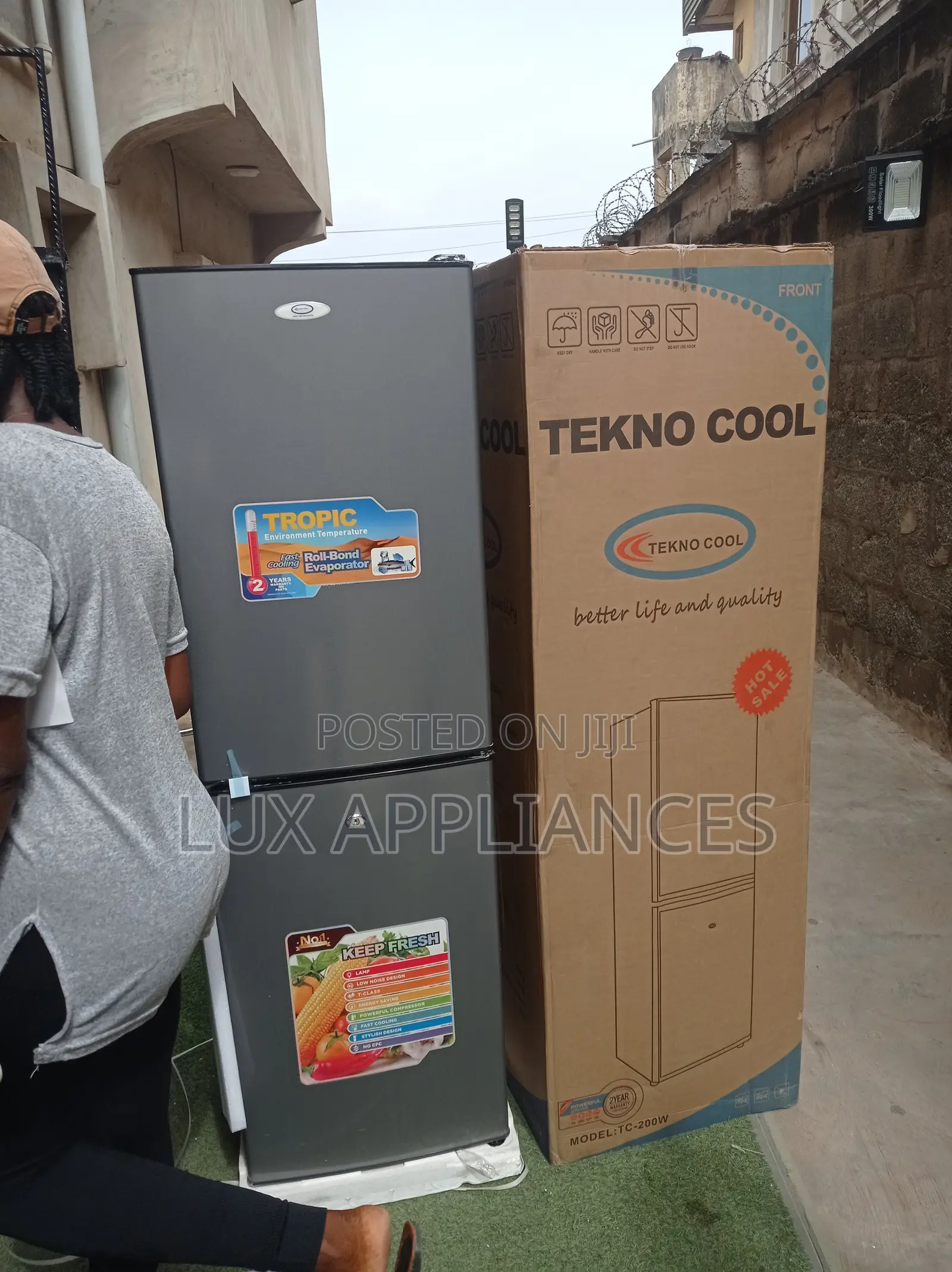 Tekno Cool Tc-200w Family Size Fridge