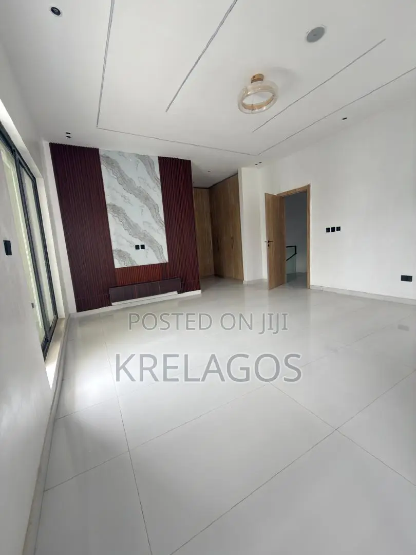 4bdrm Duplex in Ado / Ajah for sale