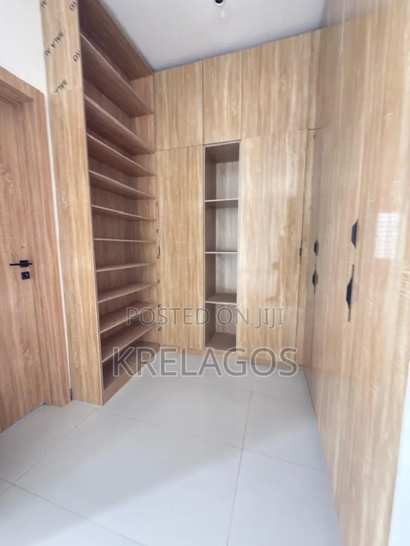 4bdrm Duplex in Ado / Ajah for sale