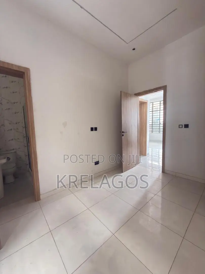 4bdrm Duplex in Ado / Ajah for sale