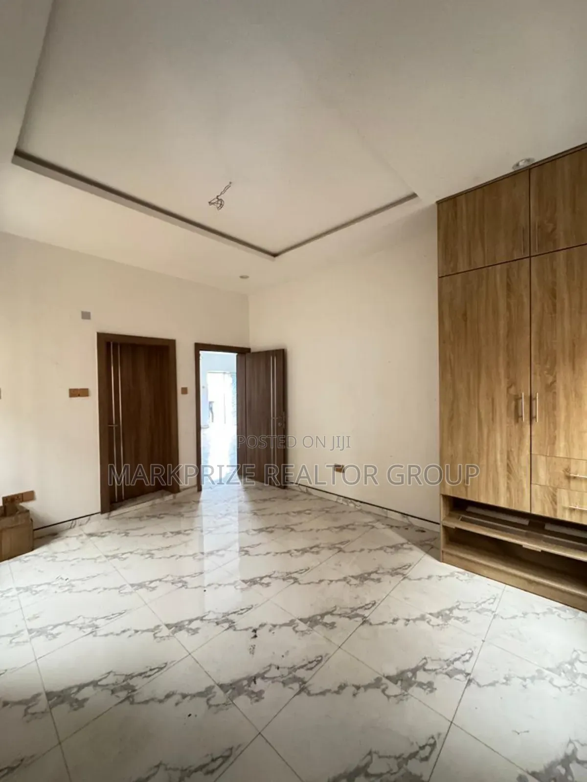 2bdrm Apartment in Surulere Lagos for sale