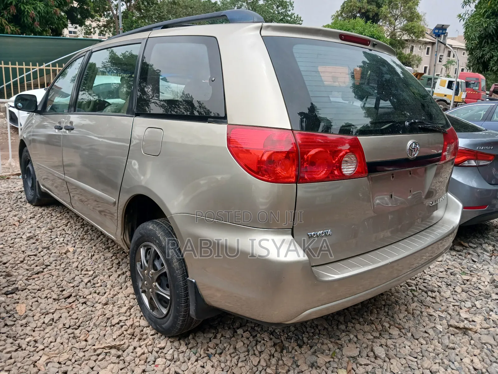 Toyota Sienna 2008 Gold