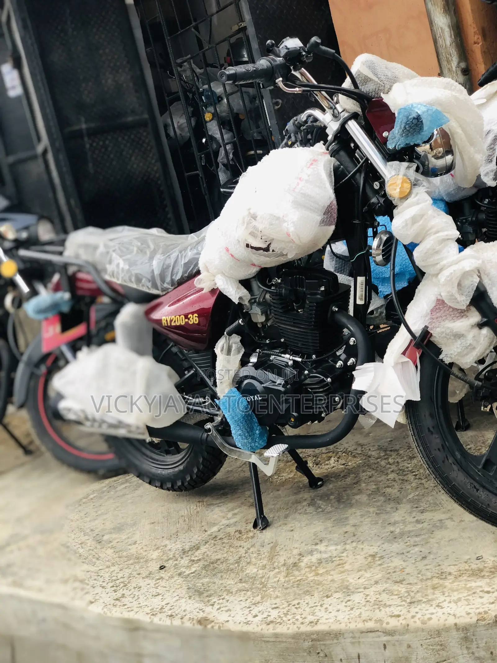 New Royal Motorcycle 2026 Red