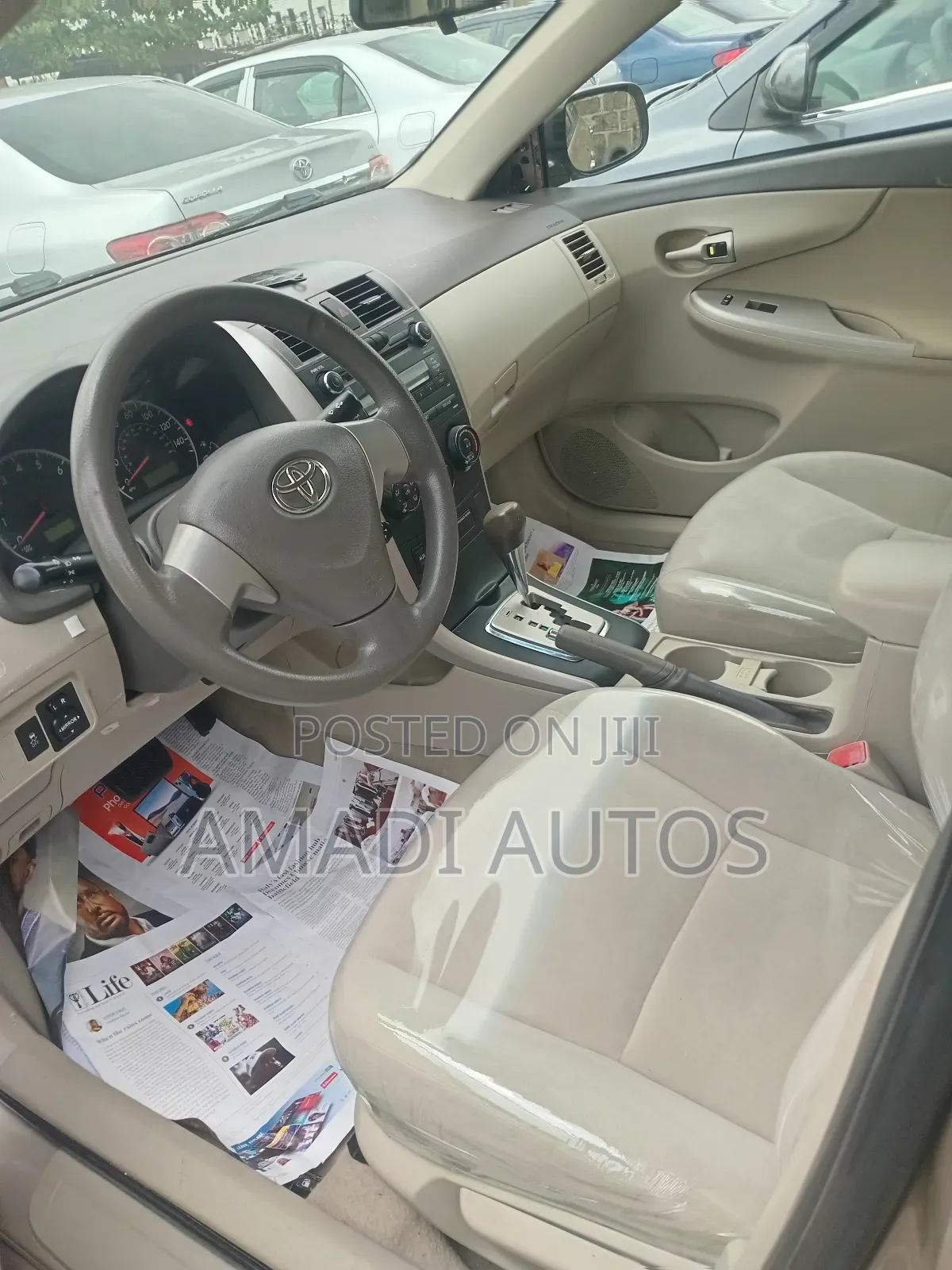 Toyota Corolla LE 4dr Sedan (1.8L 4cyl 4A) 2011 Silver