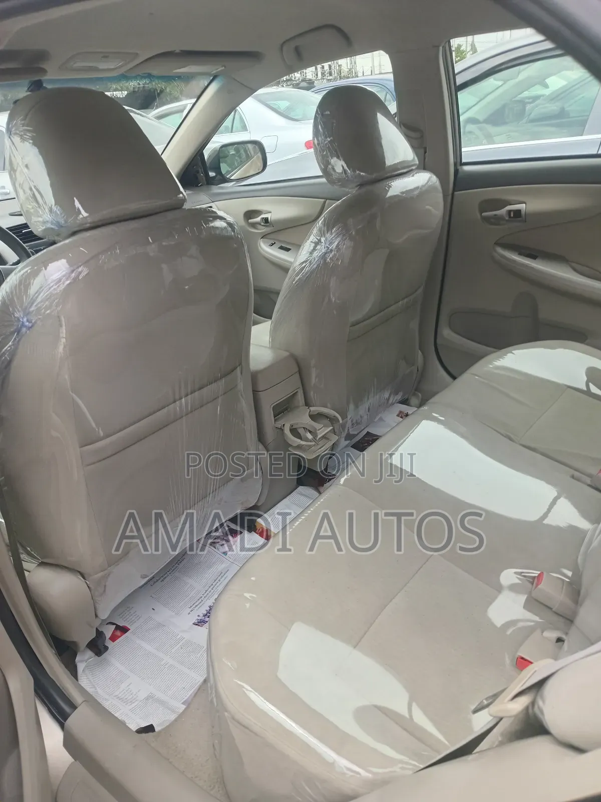 Toyota Corolla LE 4dr Sedan (1.8L 4cyl 4A) 2011 Silver