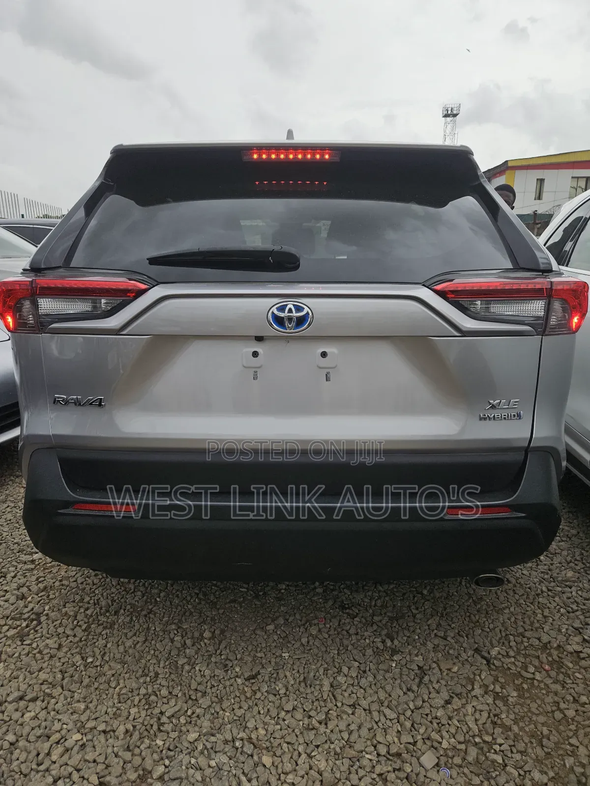 Toyota RAV4 XLE 2022 Gray