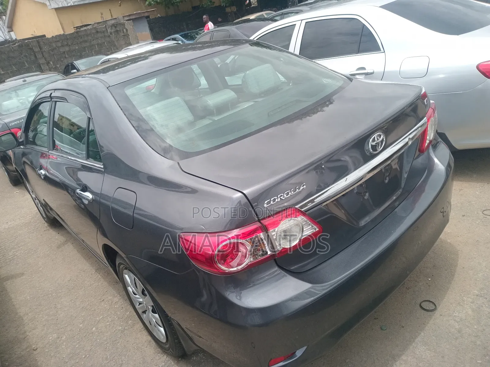 Toyota Corolla LE 4dr Sedan (1.8L 4cyl 4A) 2012 Gray