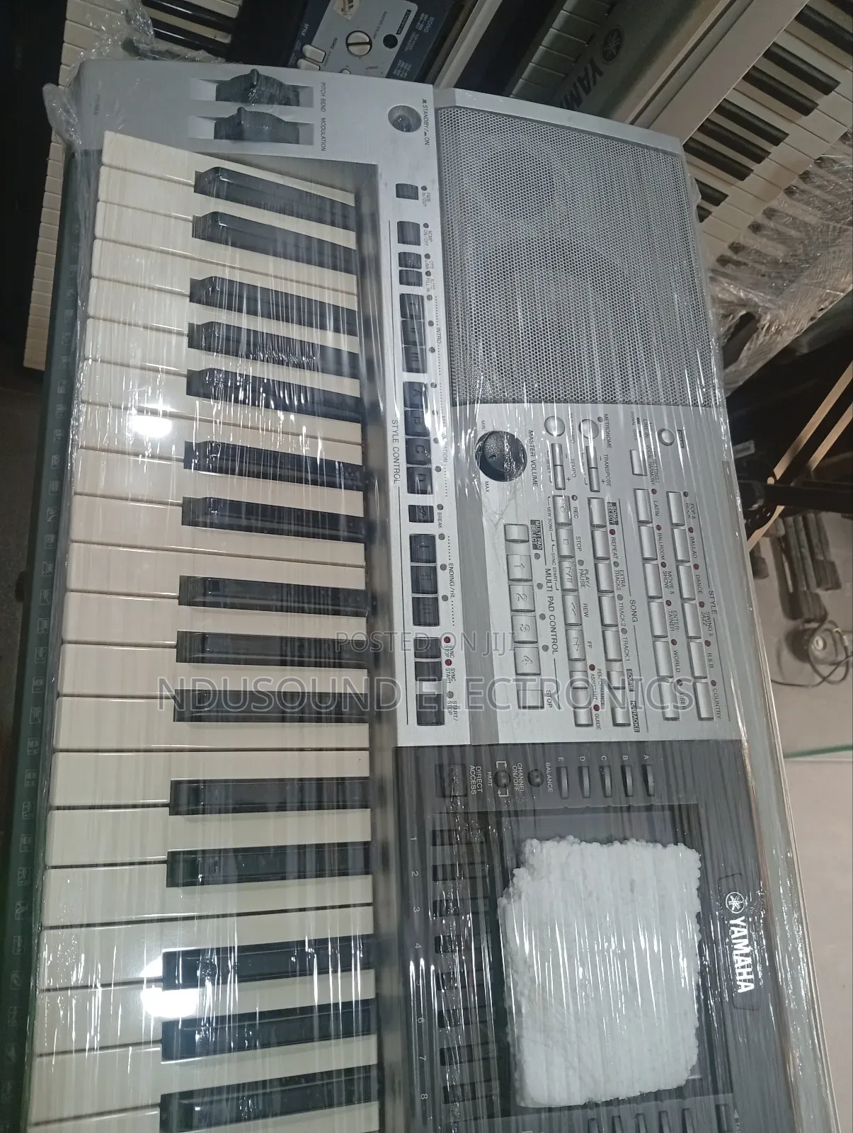 Uk Used Yamaha PSR 3000