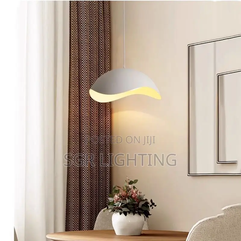 Nordic Post-Modern Ufo Chandelier Eggshell Pendant Lamp for Bedroom