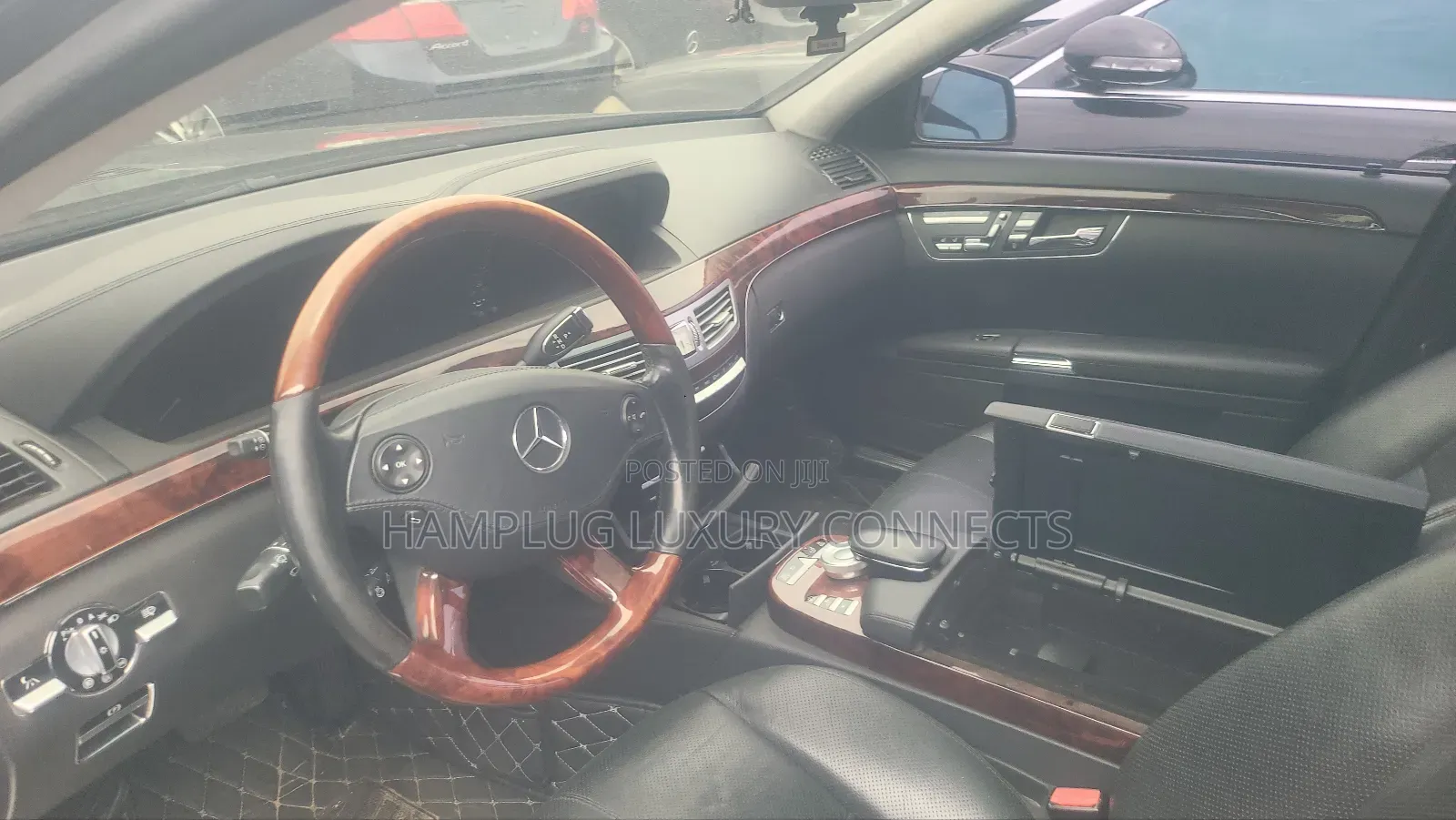 Mercedes-Benz E350 2015 Blue