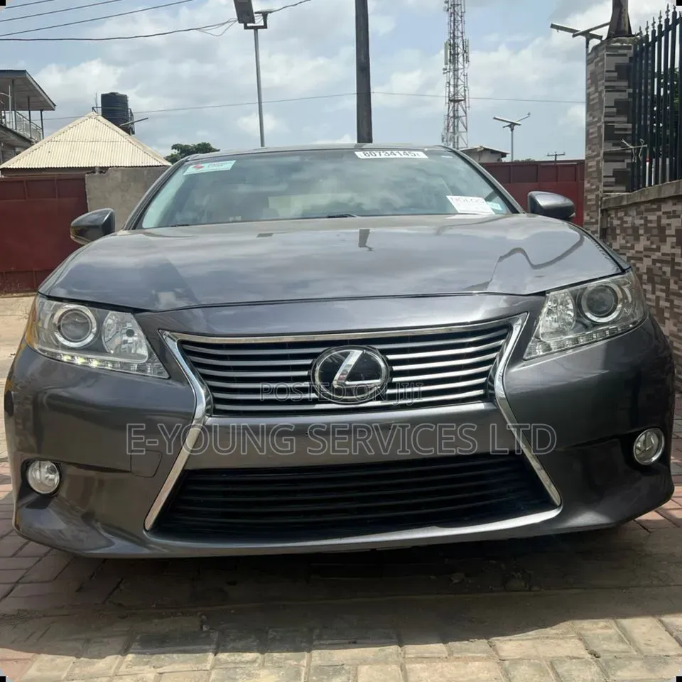 Lexus ES 350 FWD 2013 Gray