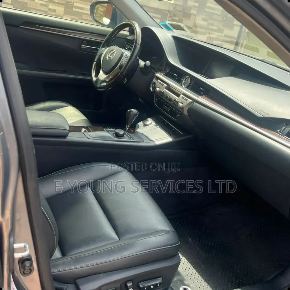 Lexus ES 350 FWD 2013 Gray