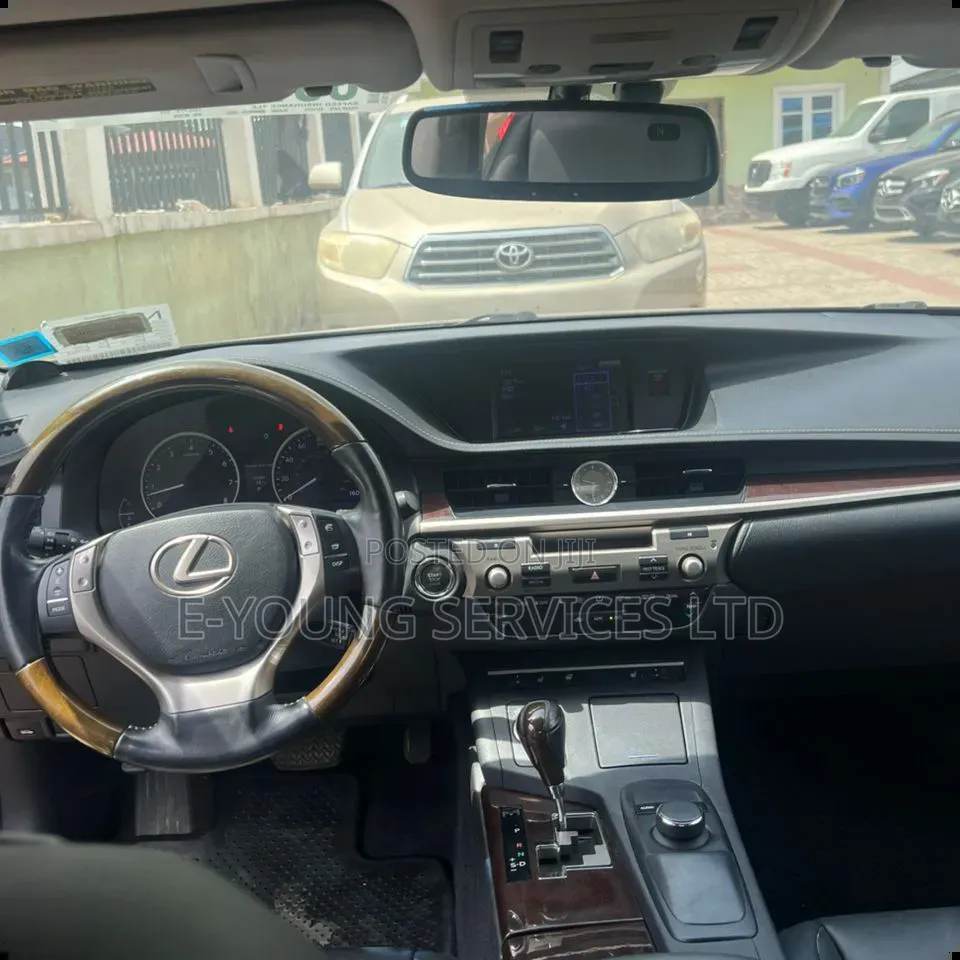 Lexus ES 350 FWD 2013 Gray