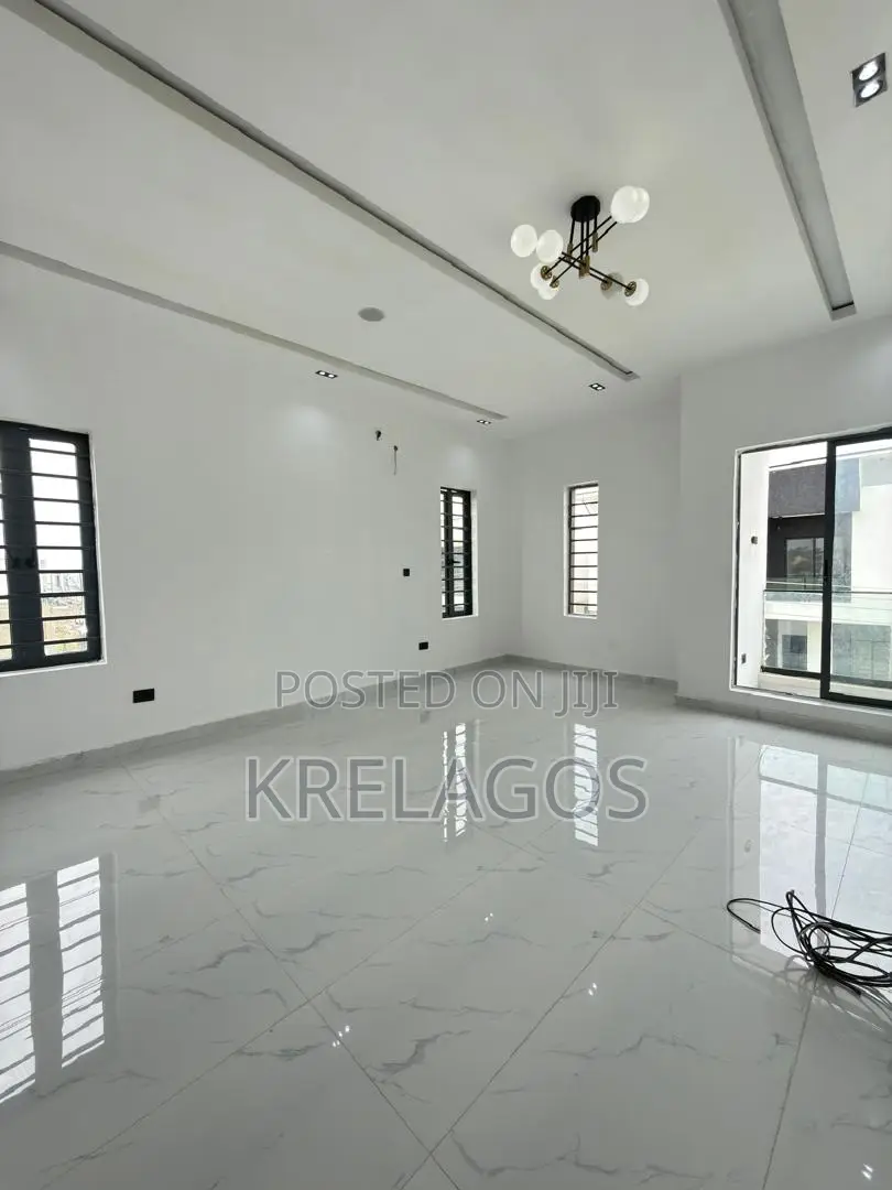 4bdrm Duplex in Ajah for sale