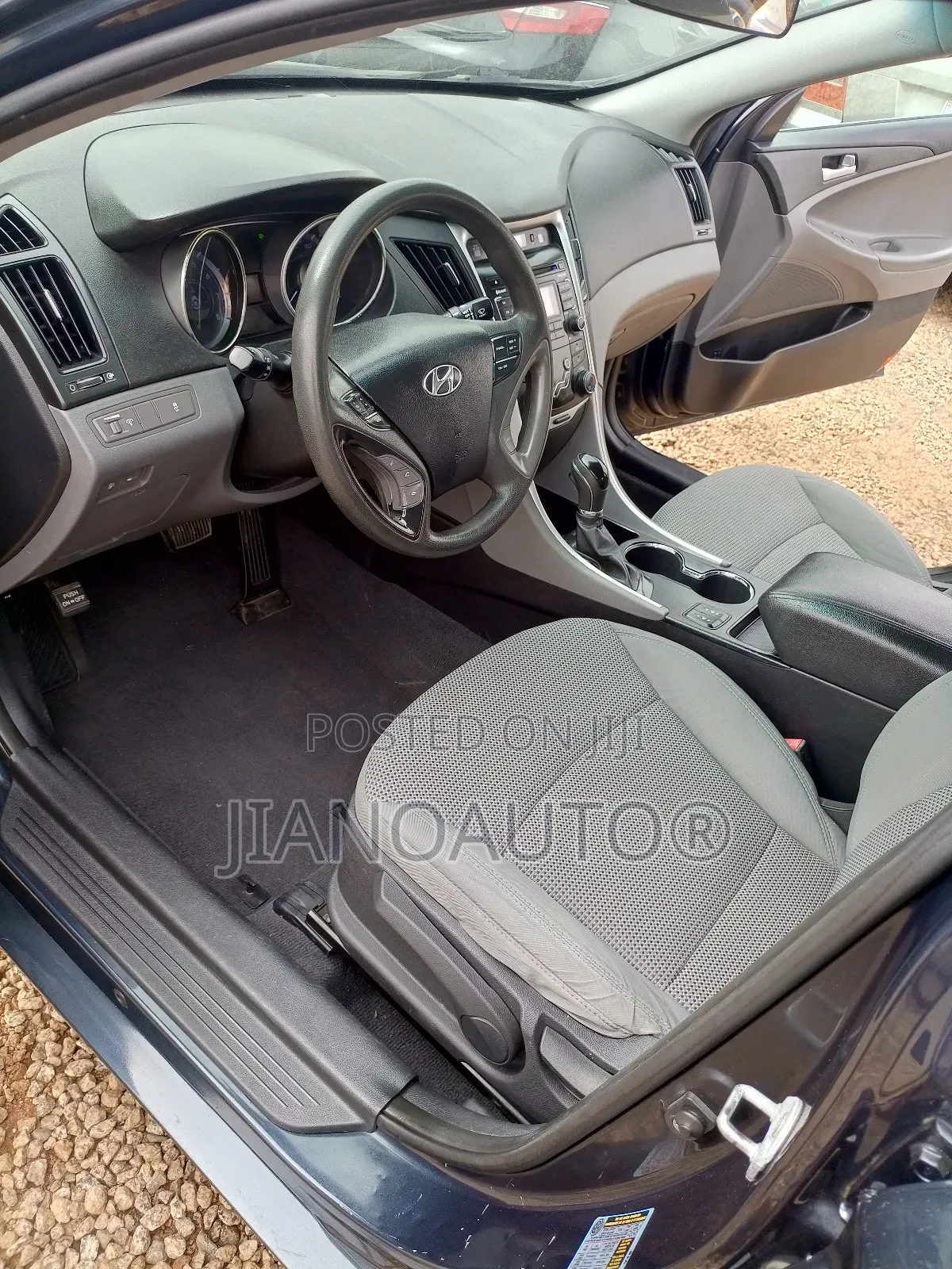 Hyundai Sonata GLS Sedan FWD (2.4L 4cyl 6A) 2011 Blue