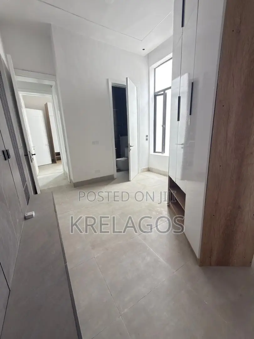4bdrm Duplex in Ado / Ajah for sale