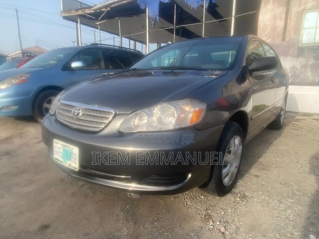 Toyota Corolla 2005 Gray