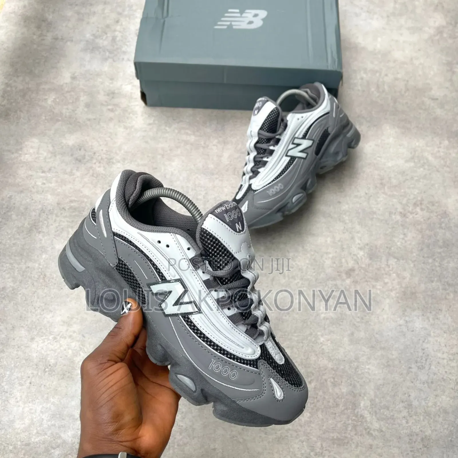 New Balance 1000 Grey Sneakers