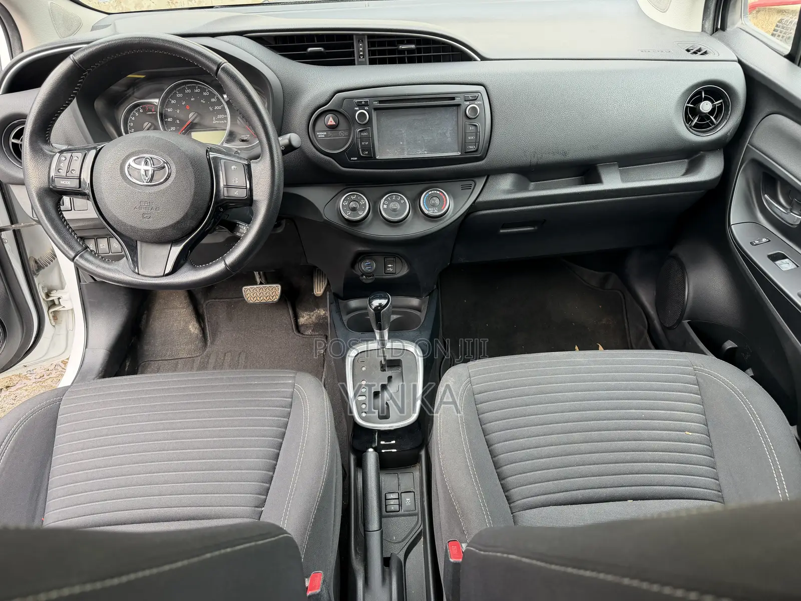 Toyota Yaris 2019 White