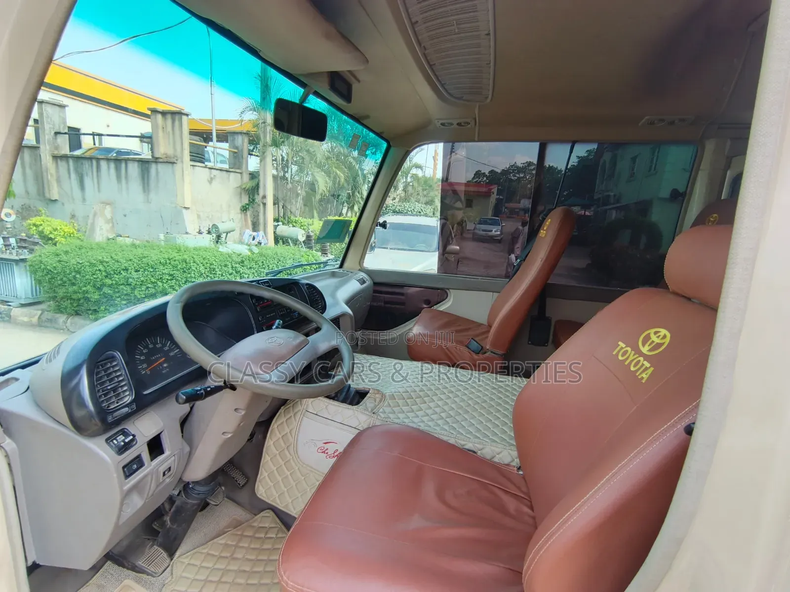 Toyota Coaster 2017 Gold
