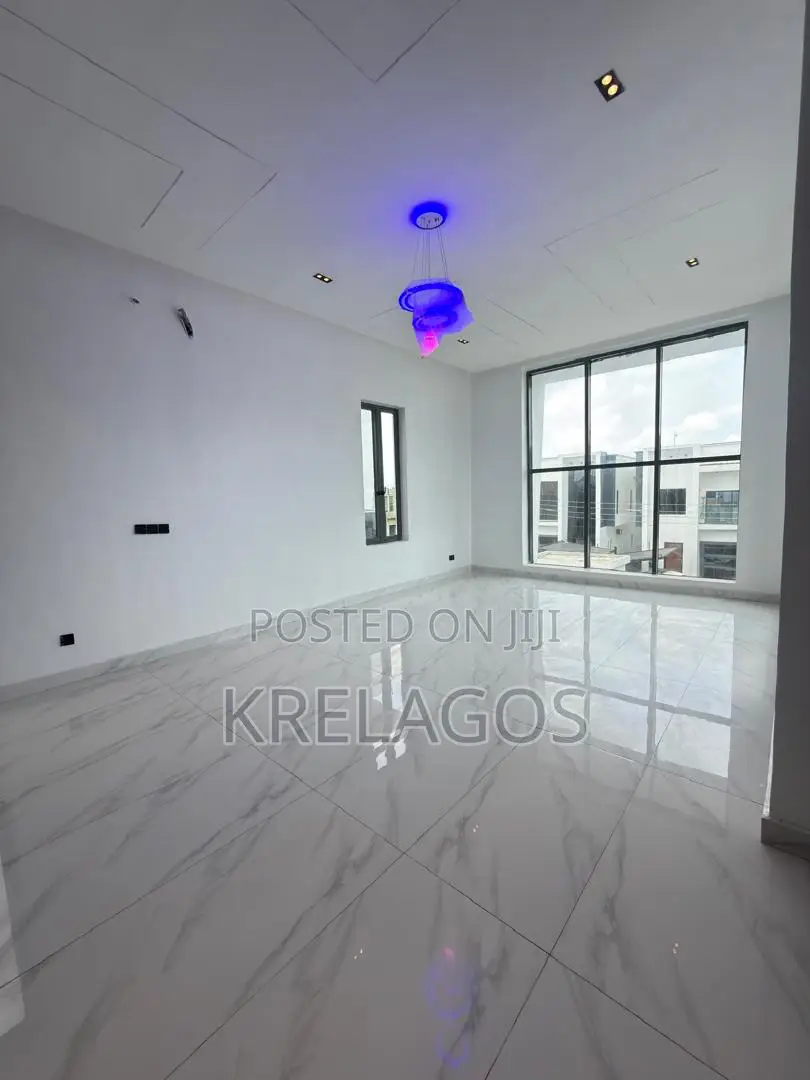 5bdrm Duplex in Ado / Ajah for sale