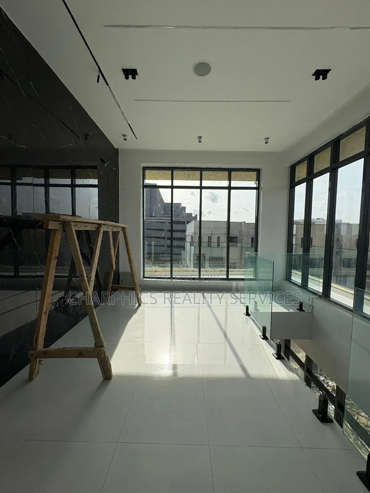 5bdrm Duplex in Lekki Phase 1 for sale