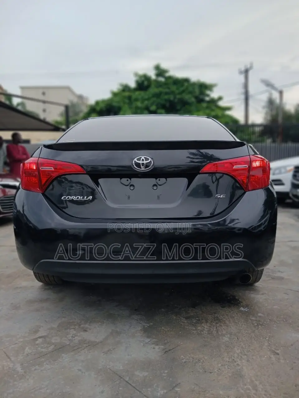 Toyota Corolla SE (1.8L 4cyl 6M) 2018 Black