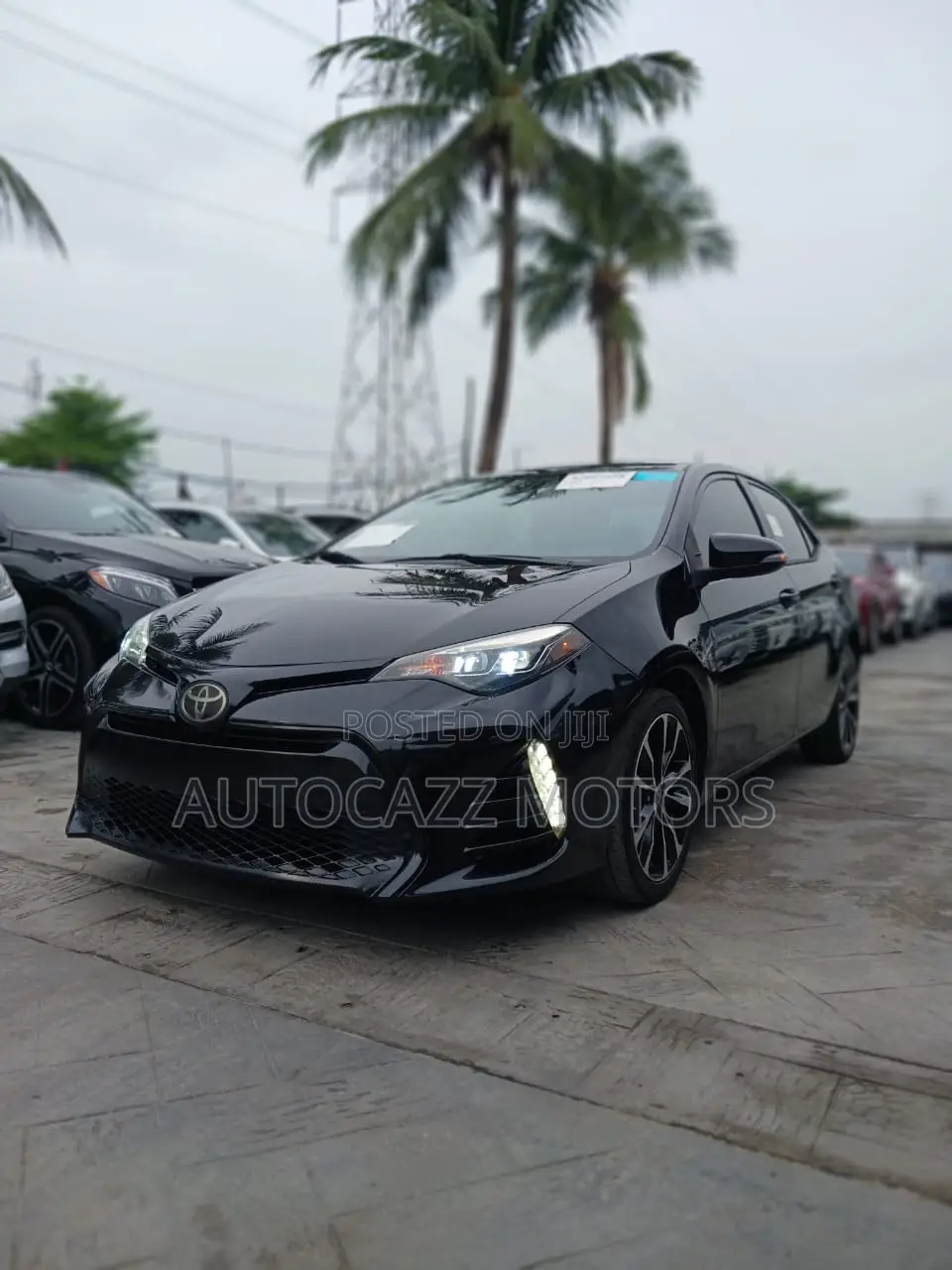 Toyota Corolla SE (1.8L 4cyl 6M) 2018 Black