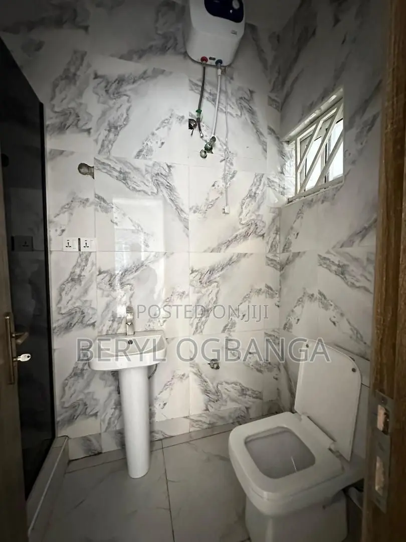 2bdrm Apartment in Ikota for sale