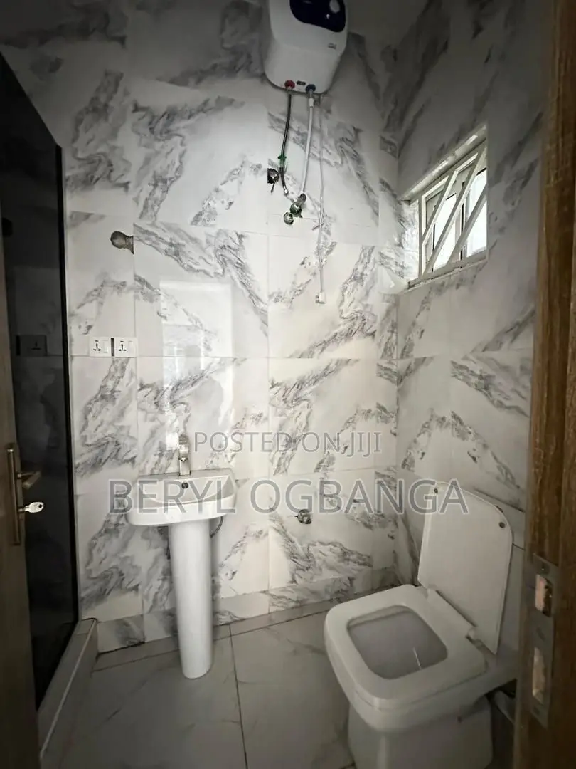2bdrm Apartment in Ikota for sale