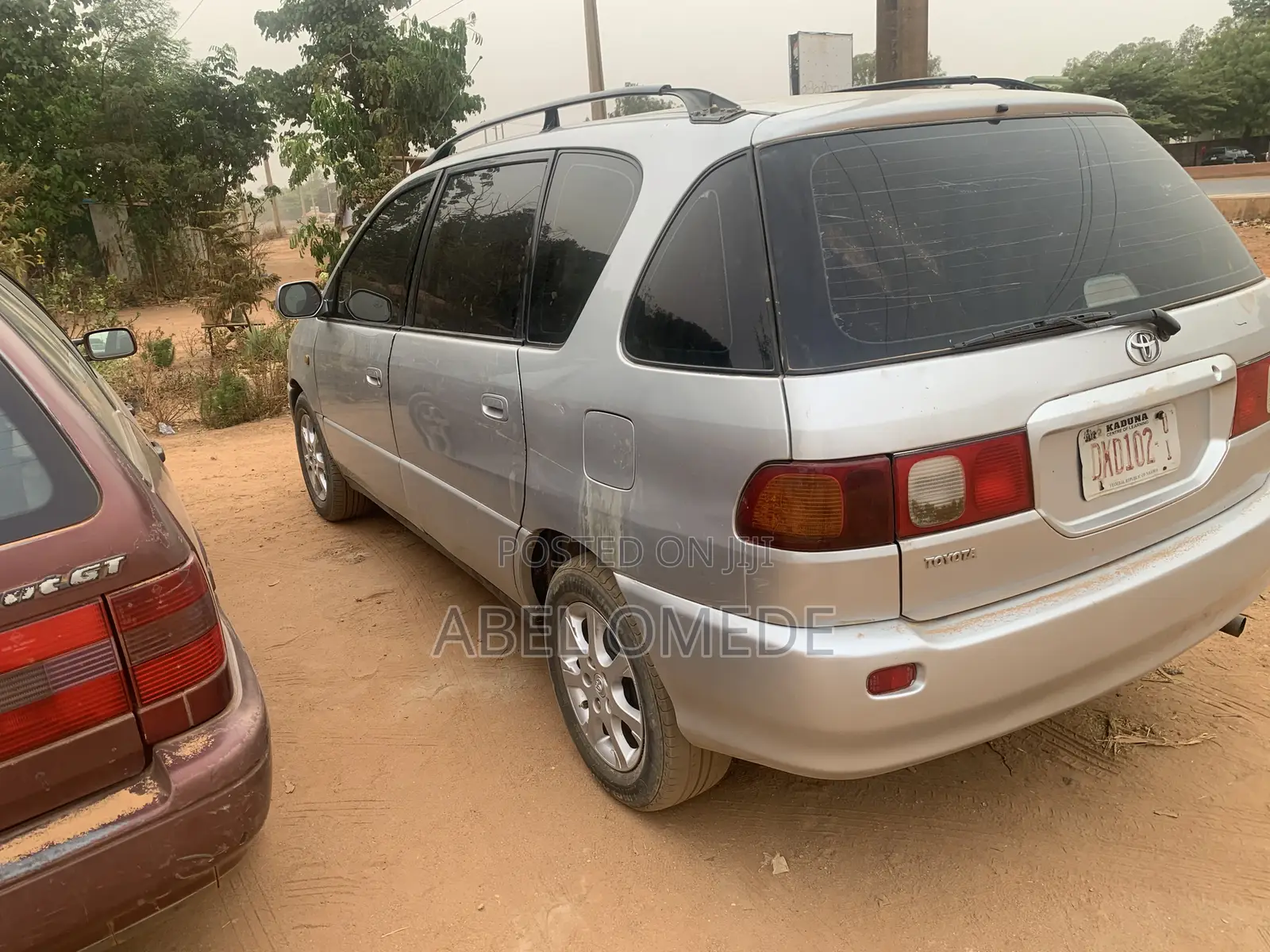 Toyota Picnic 2.0 FWD 2002 Gold