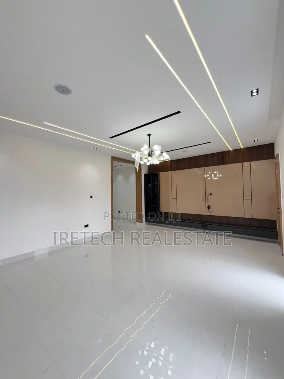 4bdrm Duplex in Ikota Lekki for sale