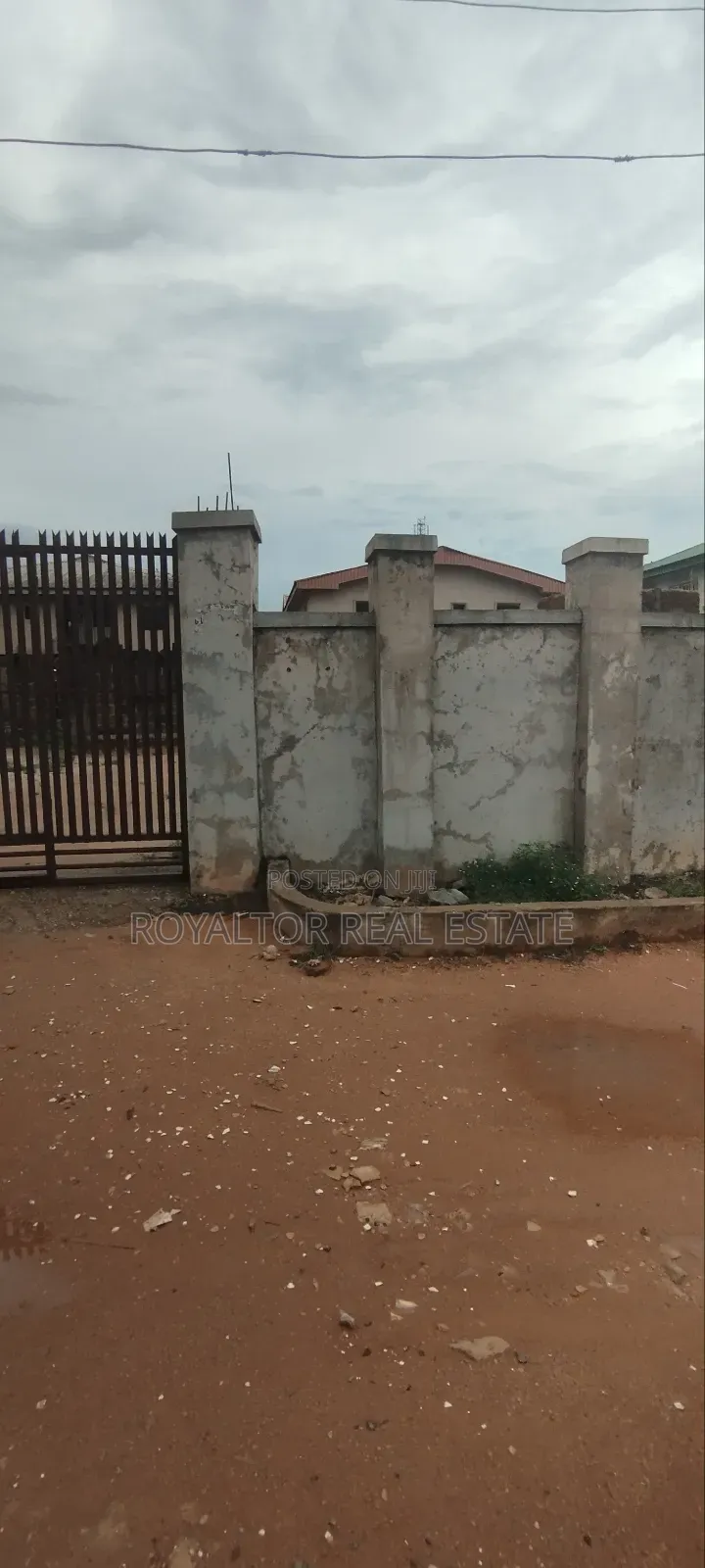 Land for Sale- 100/100ft at Limit Road