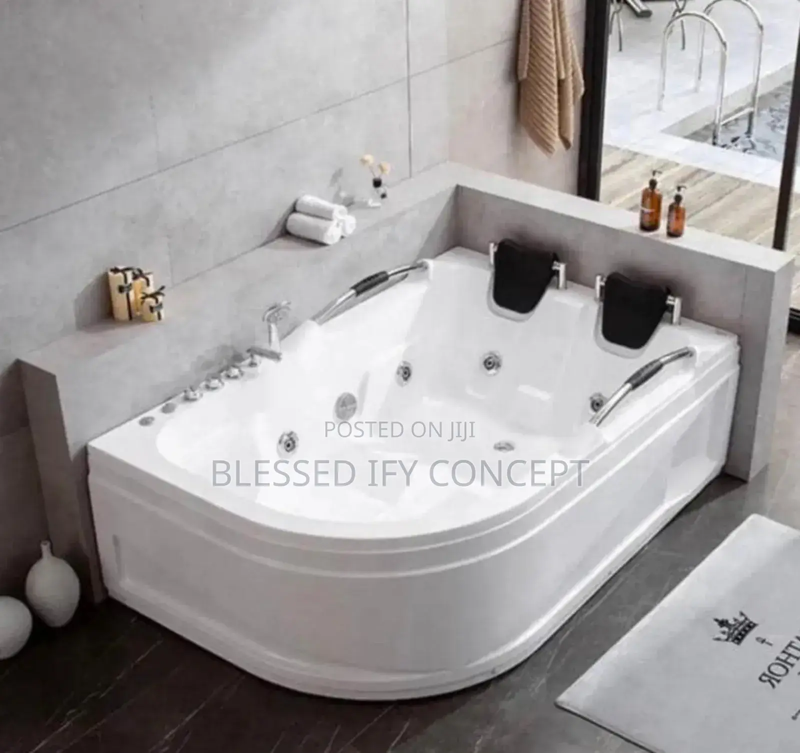 England Standard Double Jacuzzi With Radio, White Color