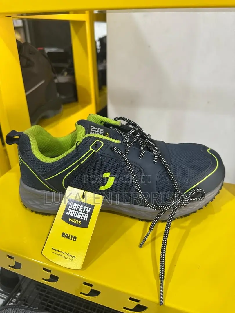 Balto Safety Jogger Boot