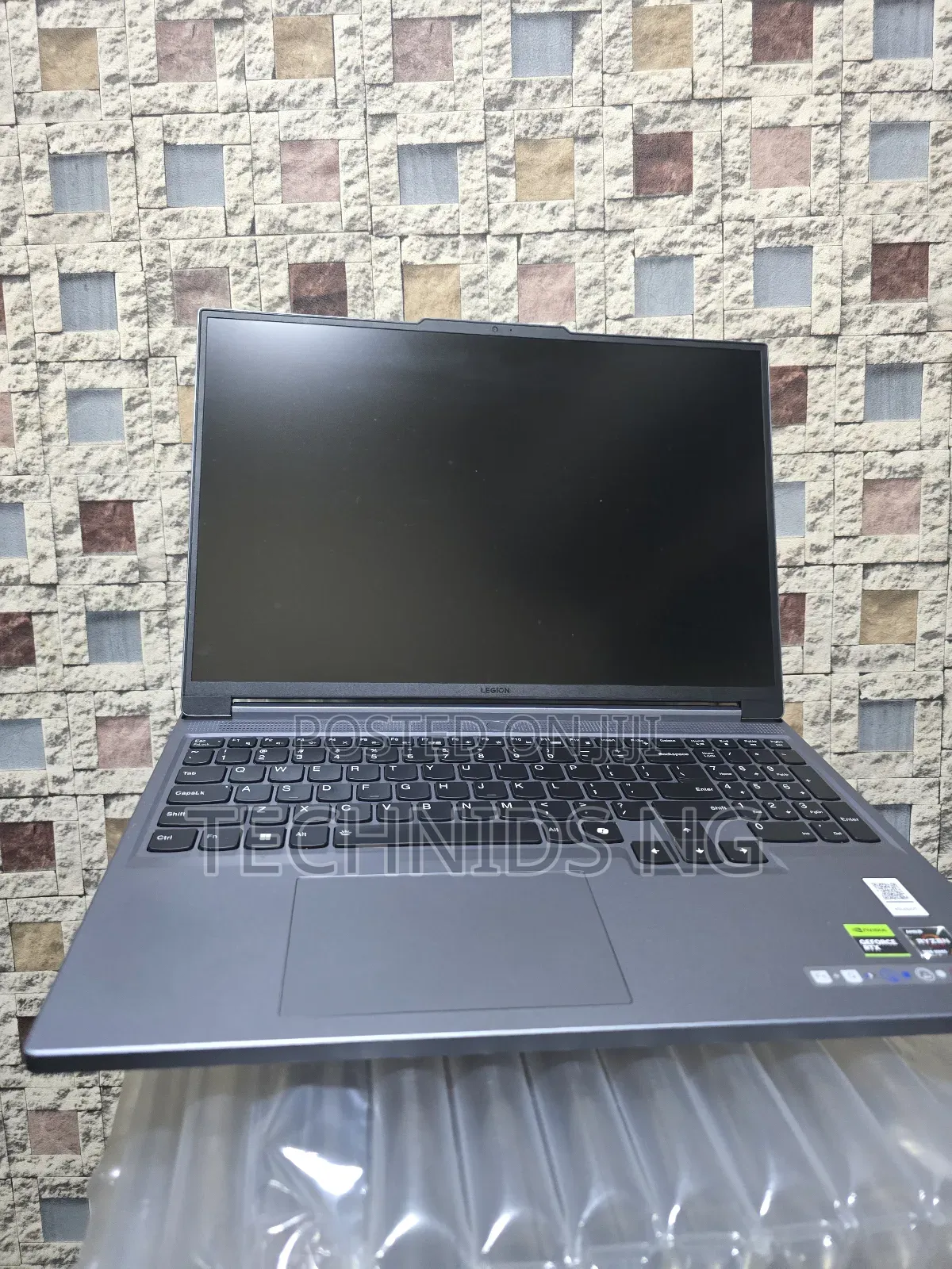 Laptop Lenovo Legion Slim 5 16GB AMD Ryzen 7 SSD 1T