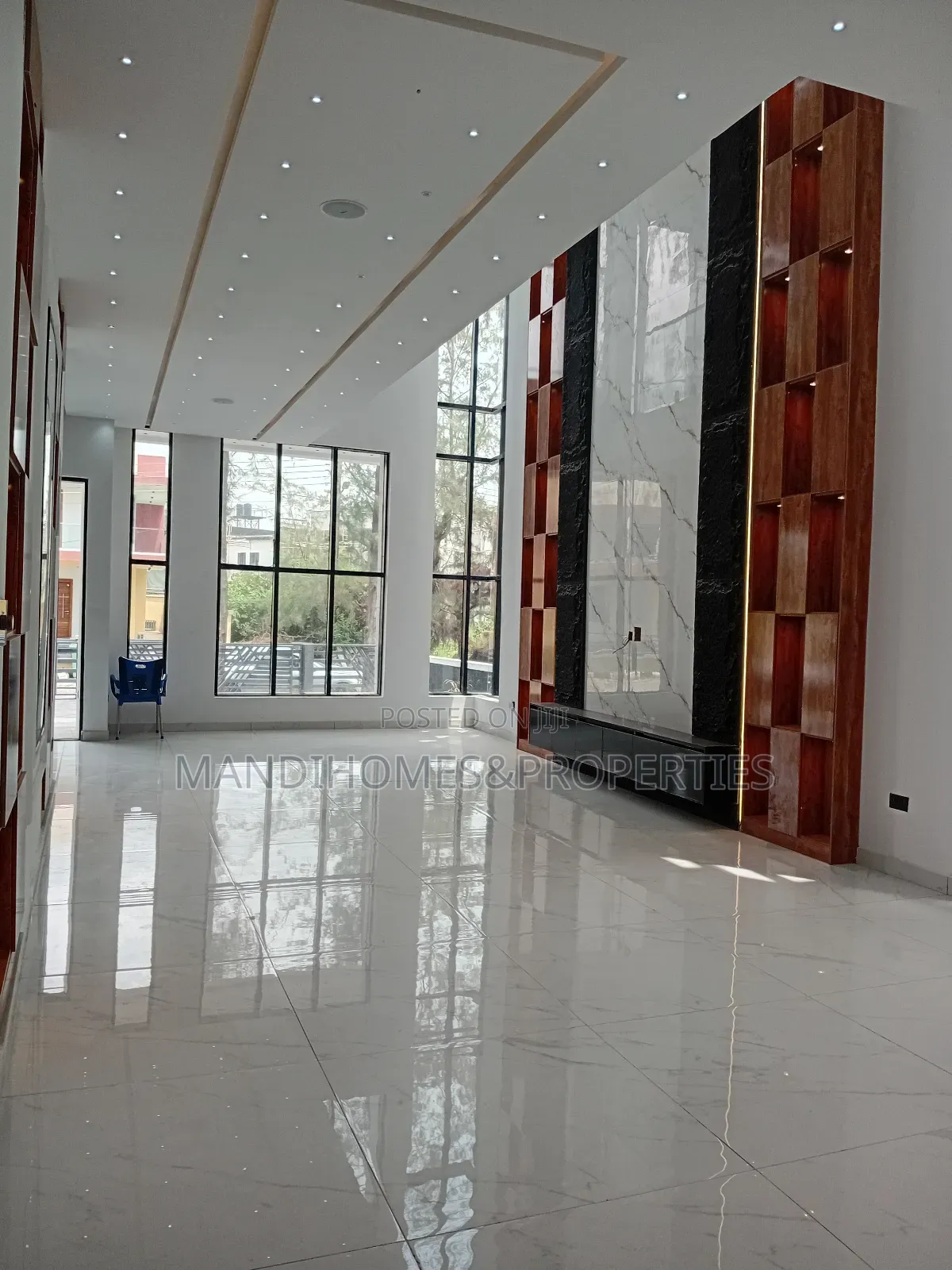 5bdrm Duplex in Ilaje / Lekki for sale