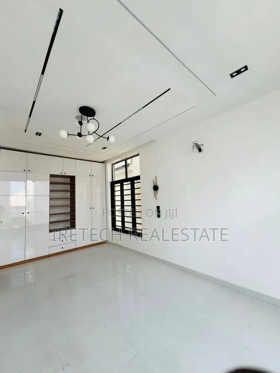3bdrm Duplex in Ikota Gra for sale