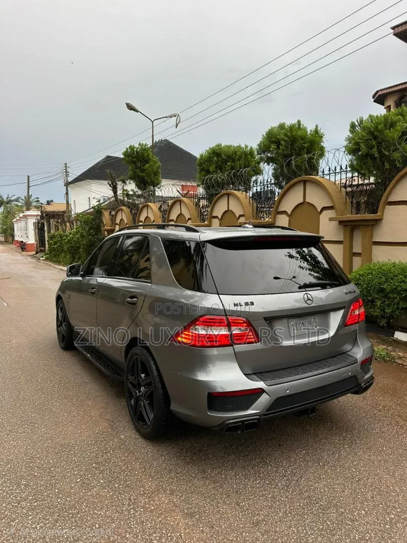 Mercedes-Benz M Class ML63 AMG 4dr SUV AWD (5.5L 8cyl Turbo 7A) 2014