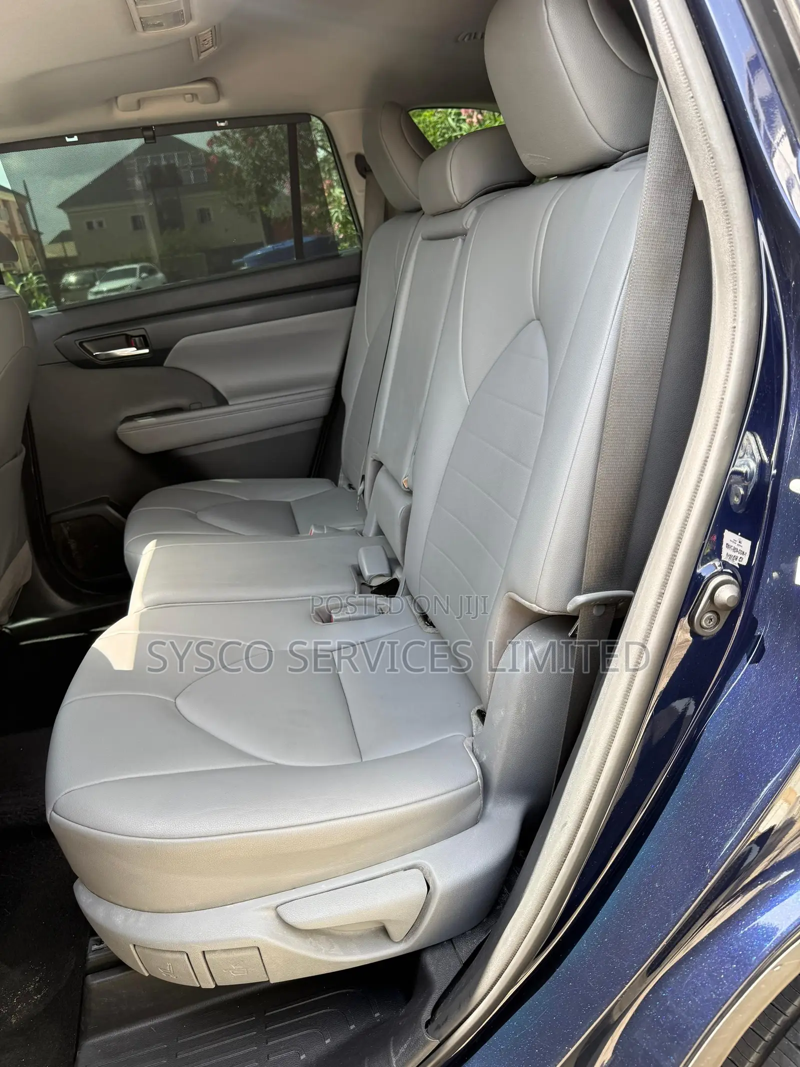 Toyota Highlander XLE AWD 2020 Blue
