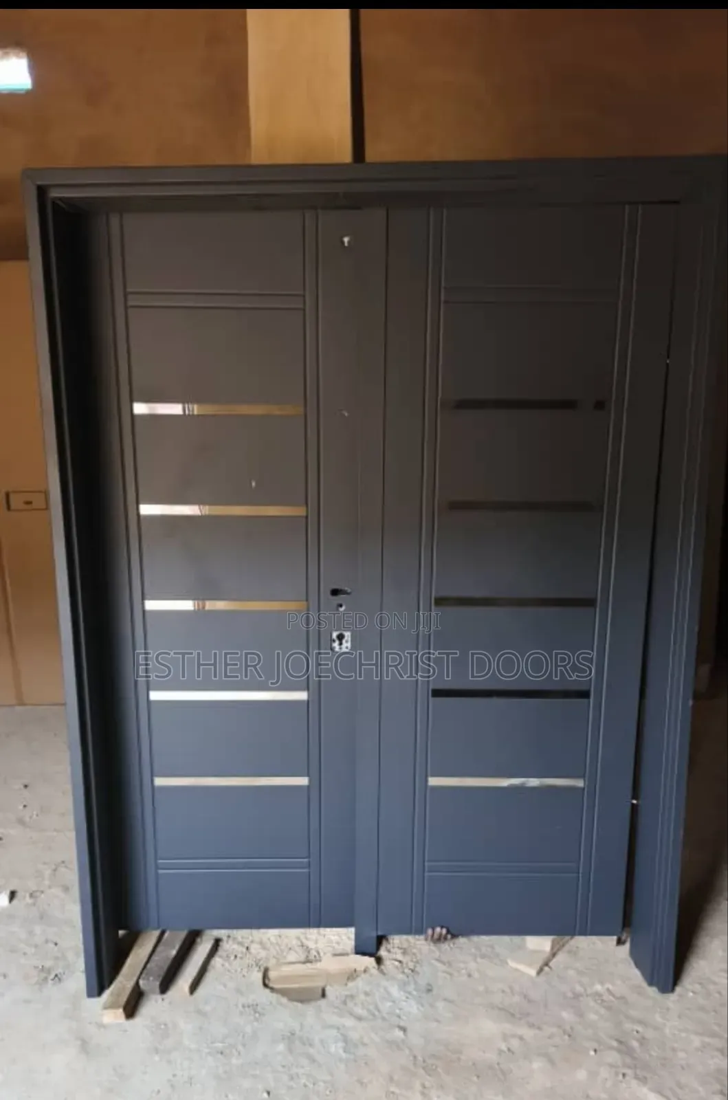 5ft by 7ft Isreali Silver Line Deco