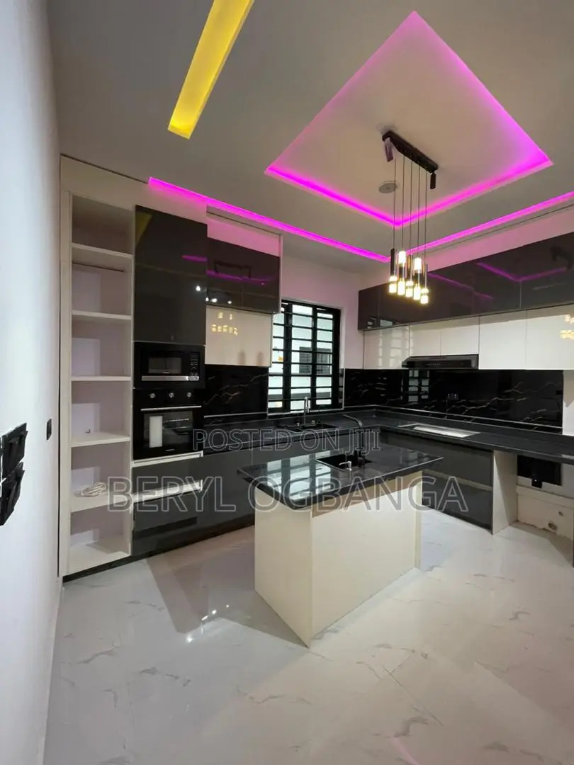 4bdrm Duplex in Ado / Ajah for sale