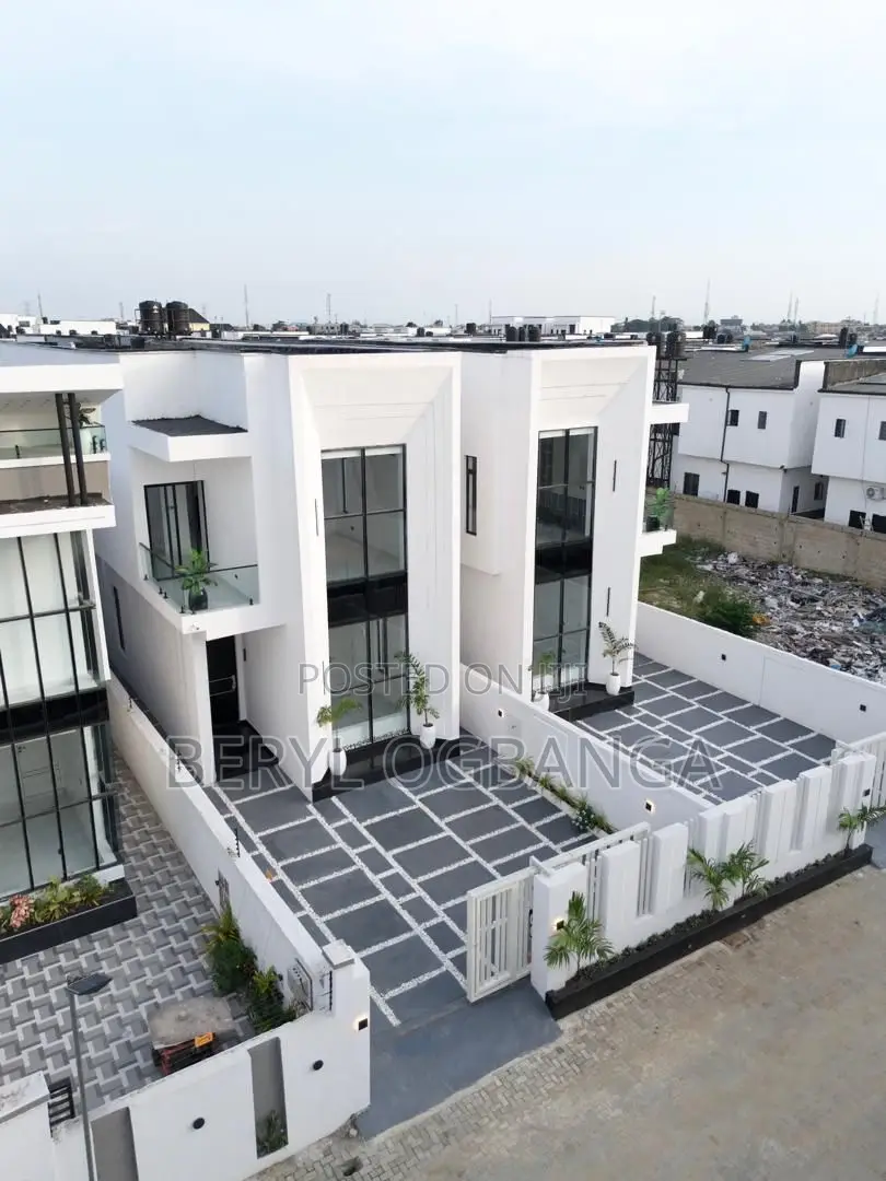 5bdrm Duplex in Ado / Ajah for sale
