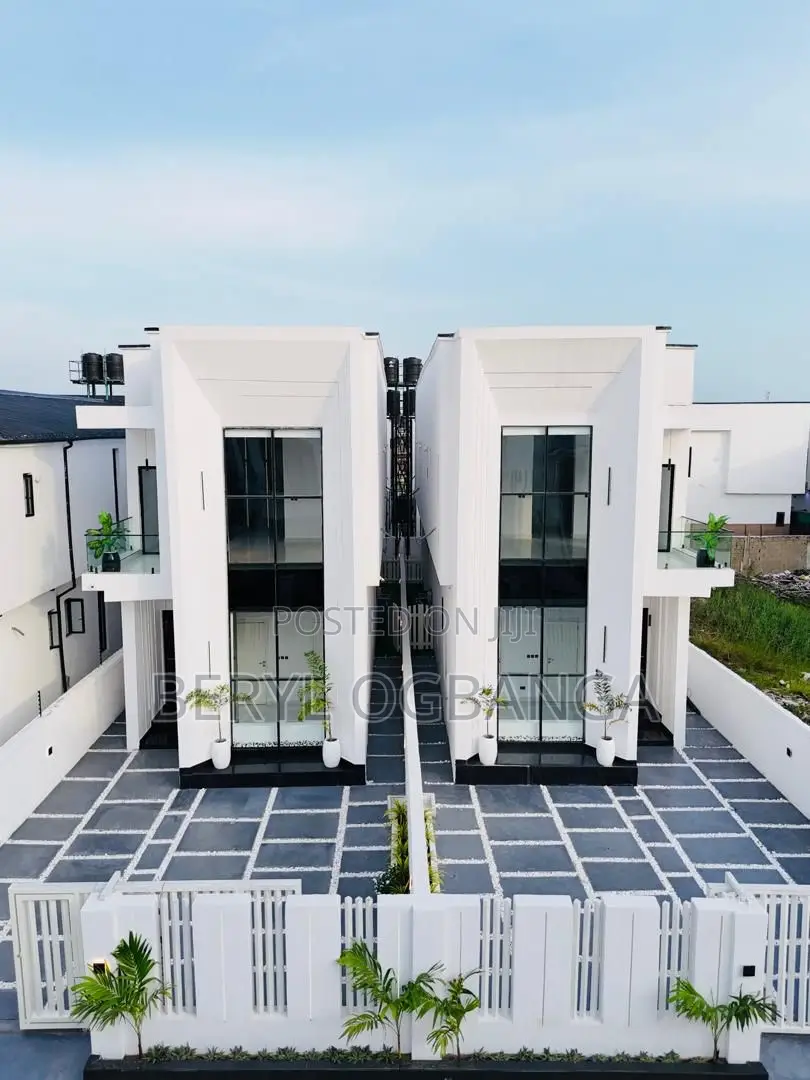 5bdrm Duplex in Ado / Ajah for sale